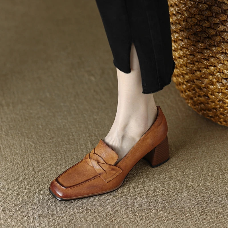 Square-Toe Heel (Keira)