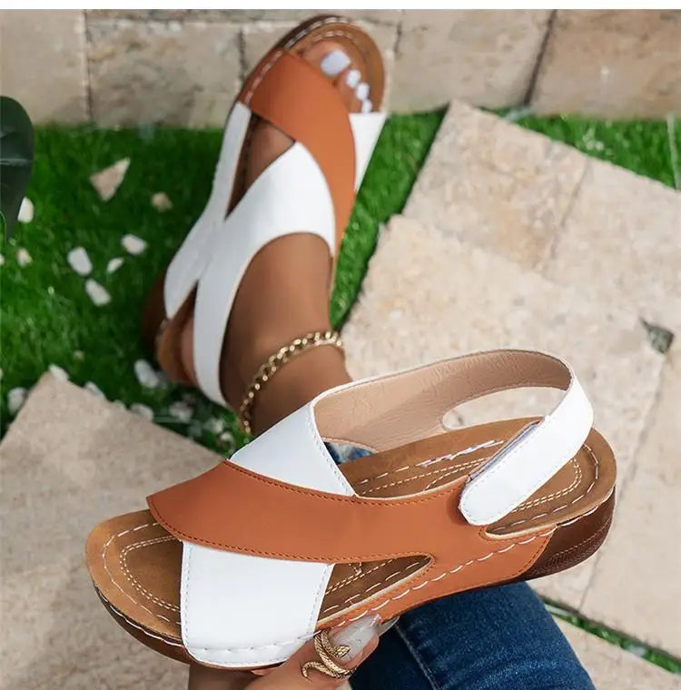 Round-Toe Wedge (Tilly)