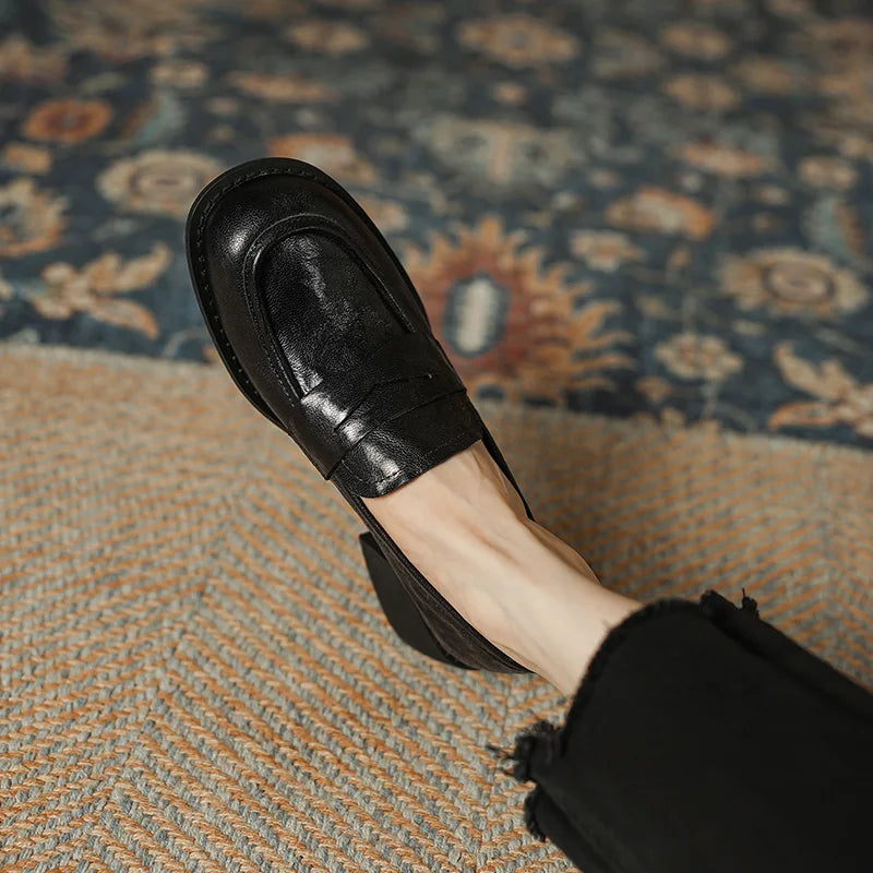 Round-Toe Loafer (Elsie)