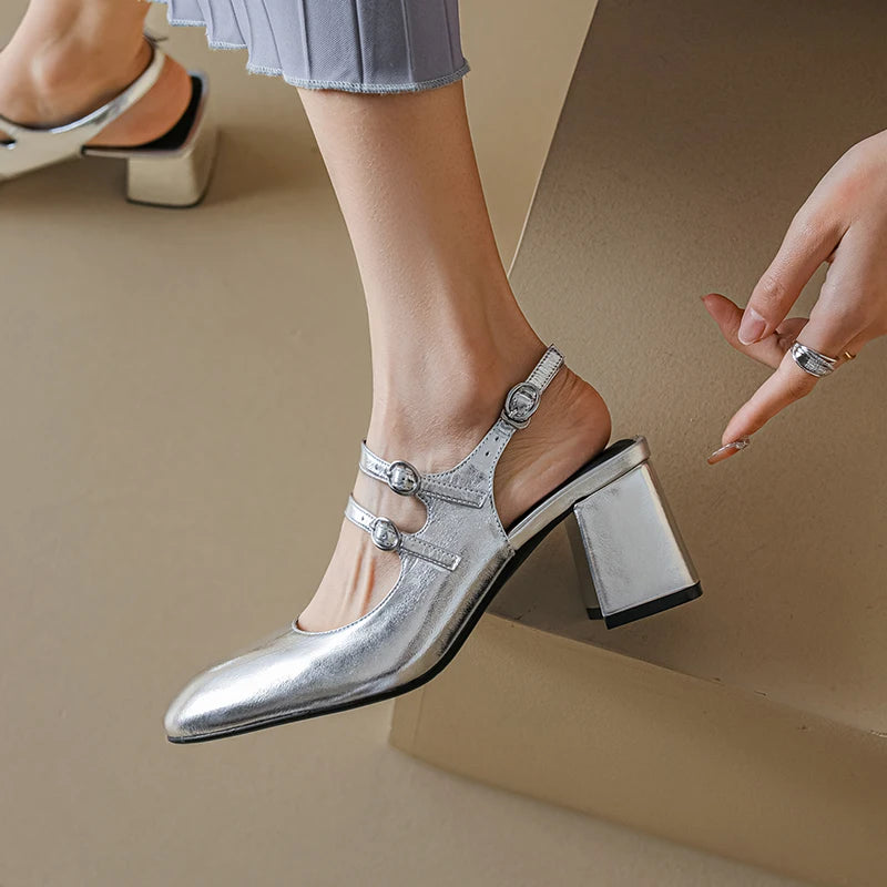 Square-Toe Heel (Emilia)