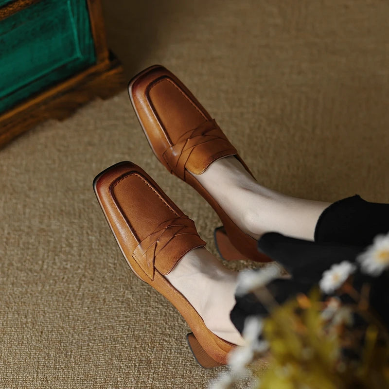 Square-Toe Heel (Keira)