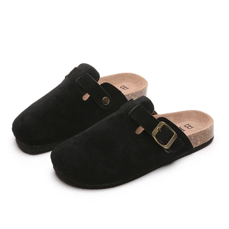 Round-Toe Clog (Eden)