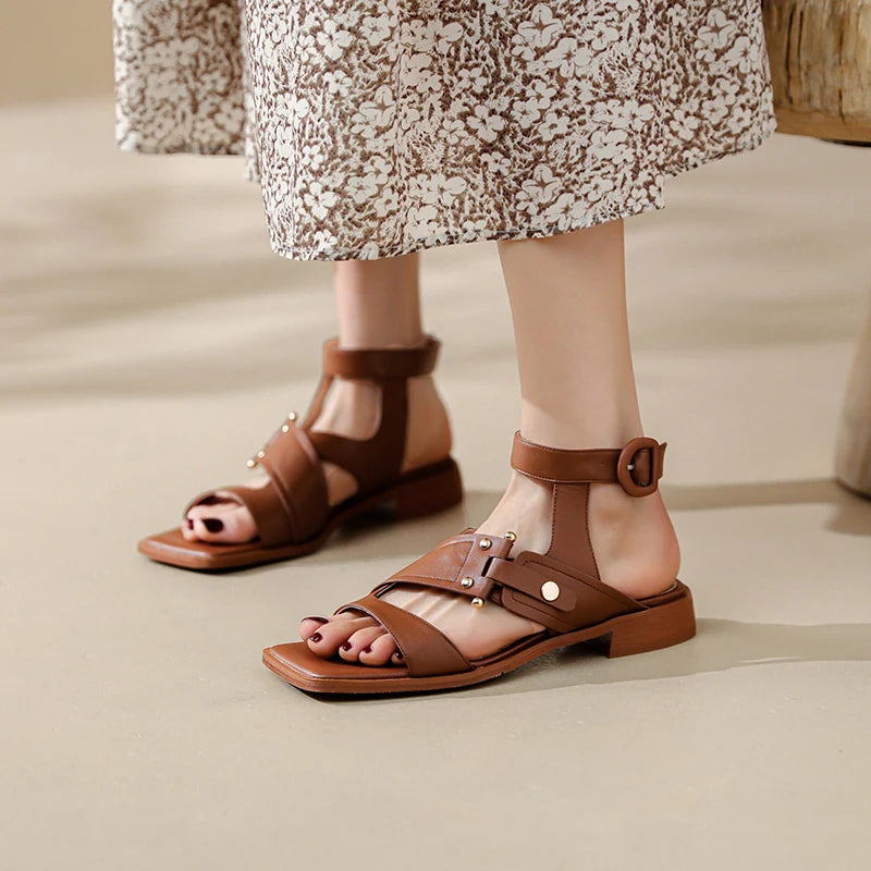 Square-Toe Sandal (Udele)