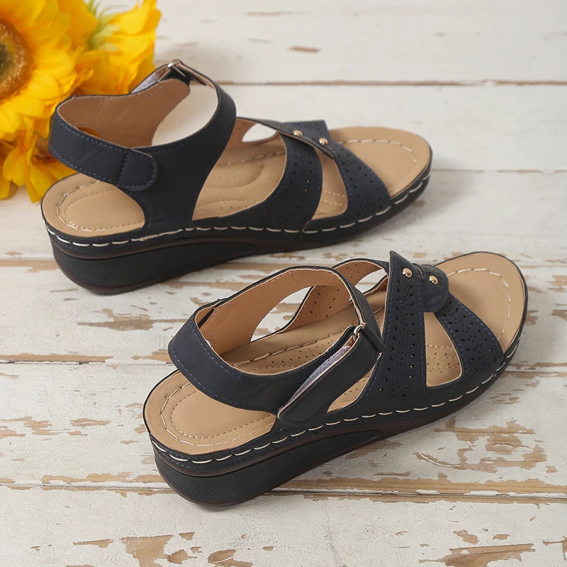 Round-Toe Wedge (Henley)