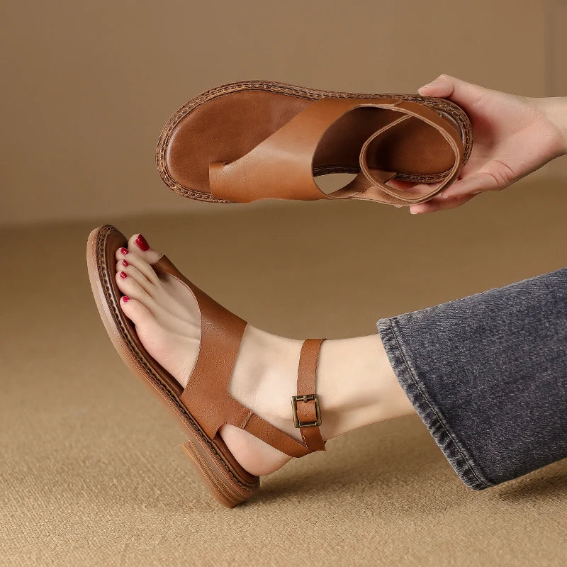 Round-Toe Sandal (Noelia)