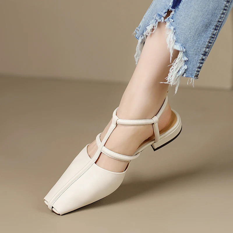 Square-Toe Sandal (Xylia)