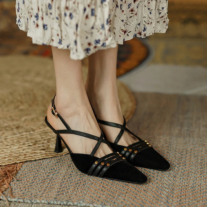 Pointed-Toe Heel (Aaliyah)