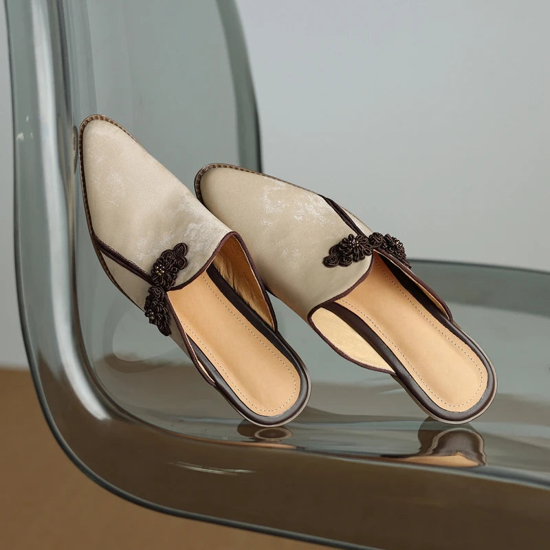 Pointed-Toe Mule (Fabiola)