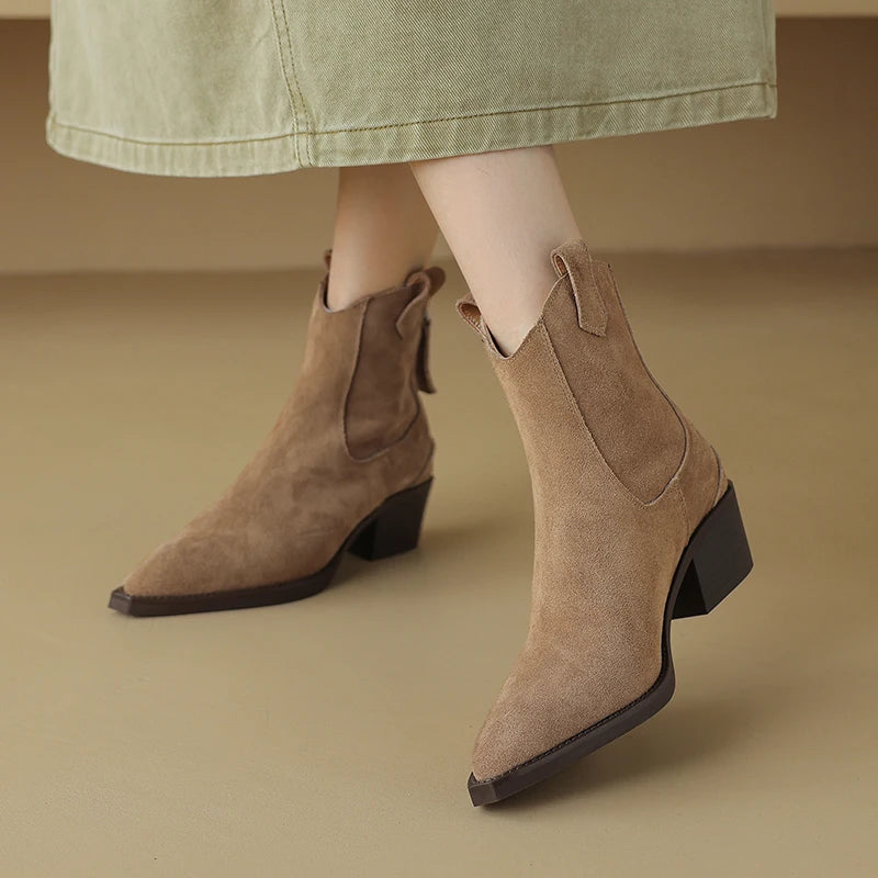 Pointed-Toe Ankle Boot (Zana)