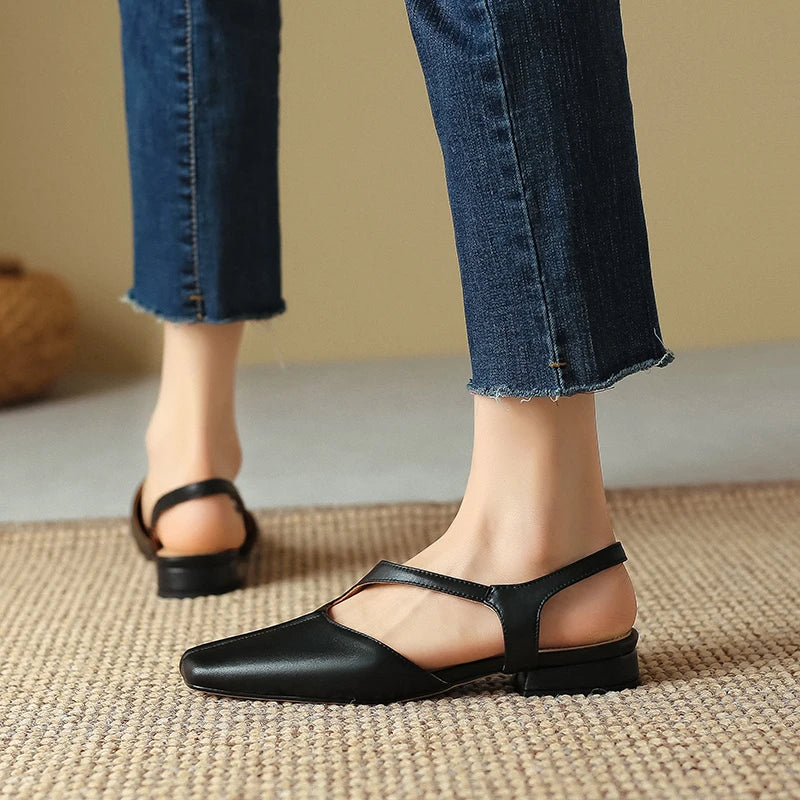 Square-Toe Sandal (Polly)