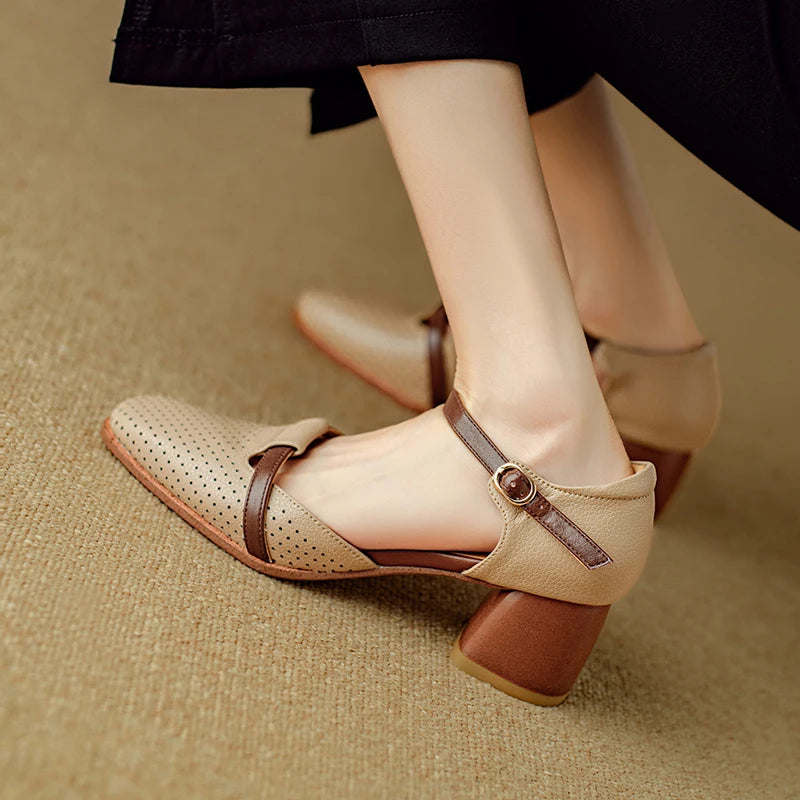 Square-Toe Heel (Perdita)