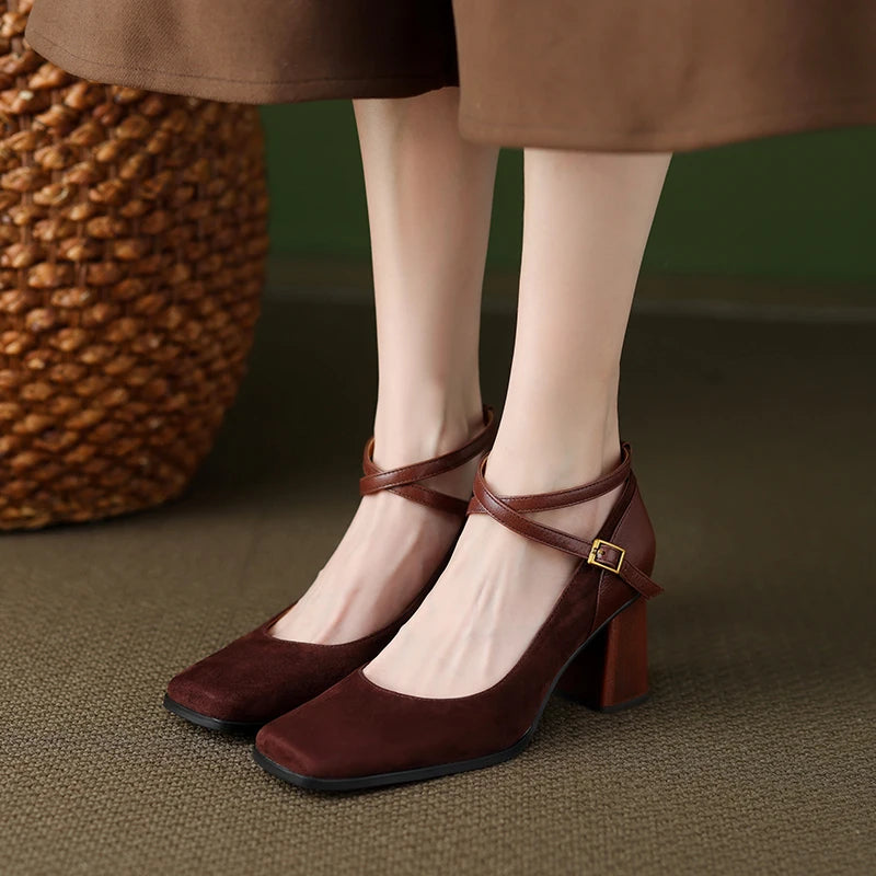 Square-Toe Heel (Portia)
