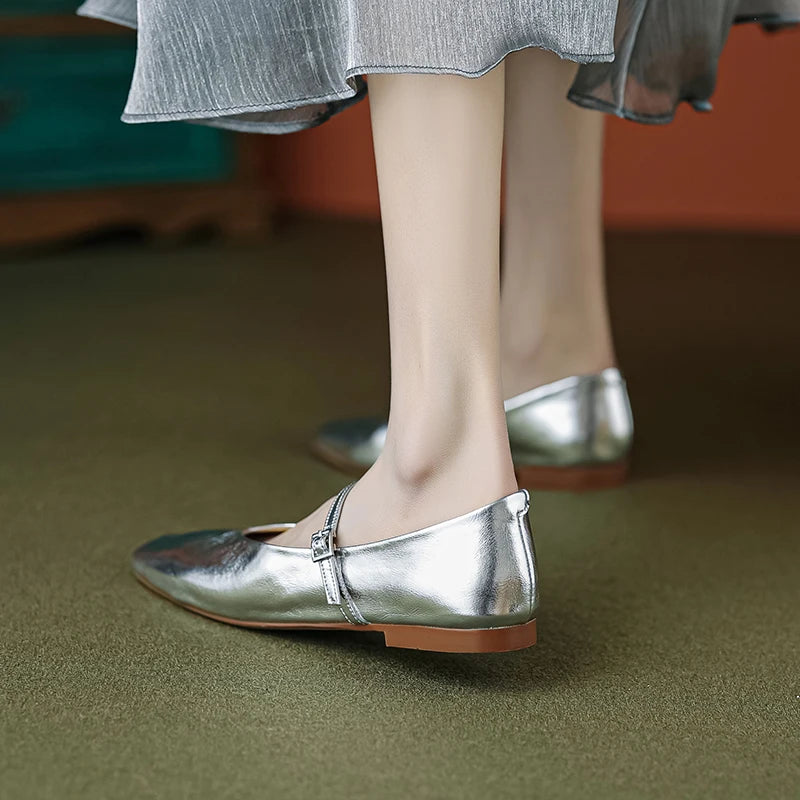 Round-Toe Mary-Jane (Pia)