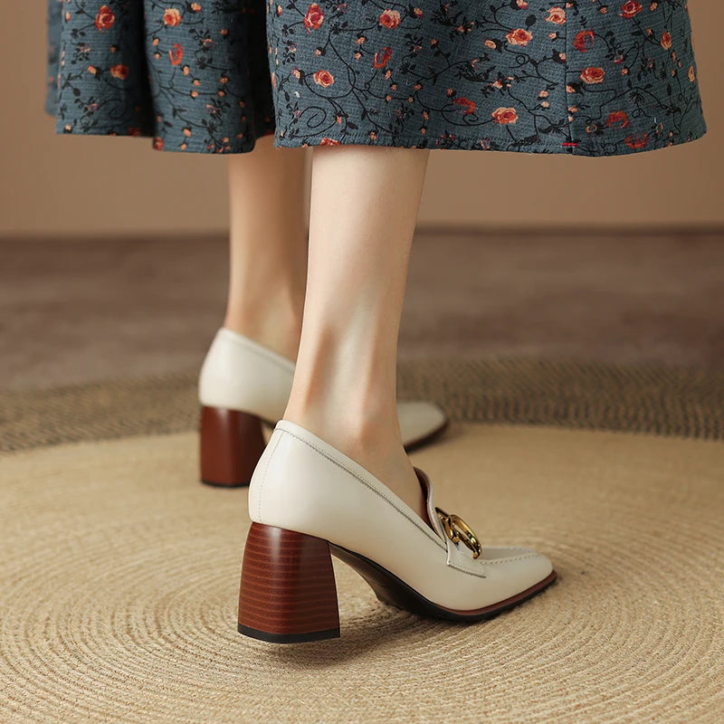 Square-Toe Block Heel (Nuria)