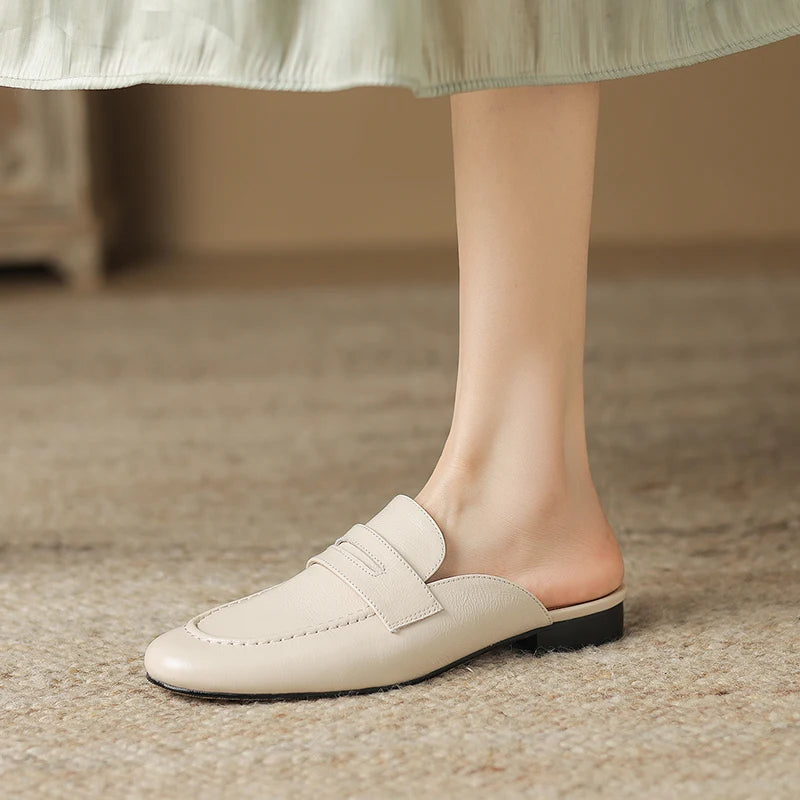 Round-Toe Mule (Darlene)