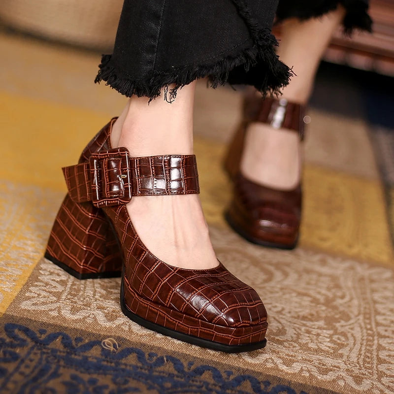 Square-Toe Heel (Irene)