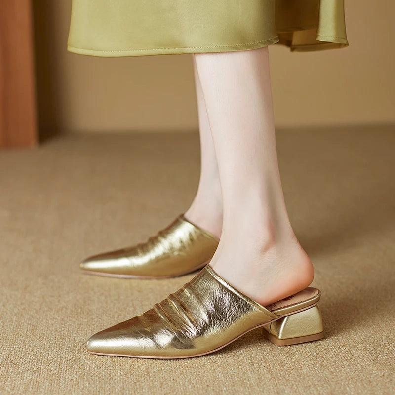 Pointed-Toe Mule (Viola)