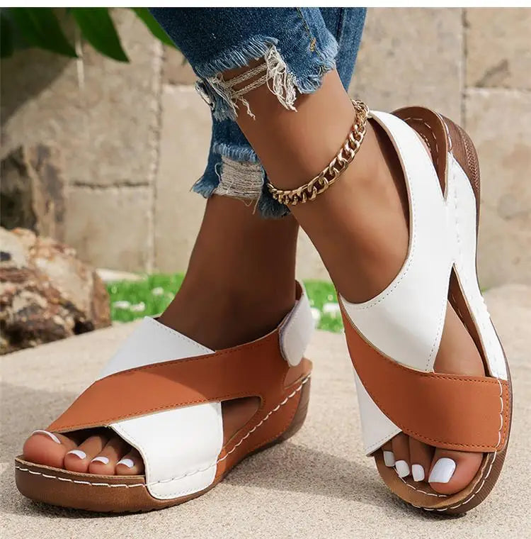 Round-Toe Wedge (Tilly)