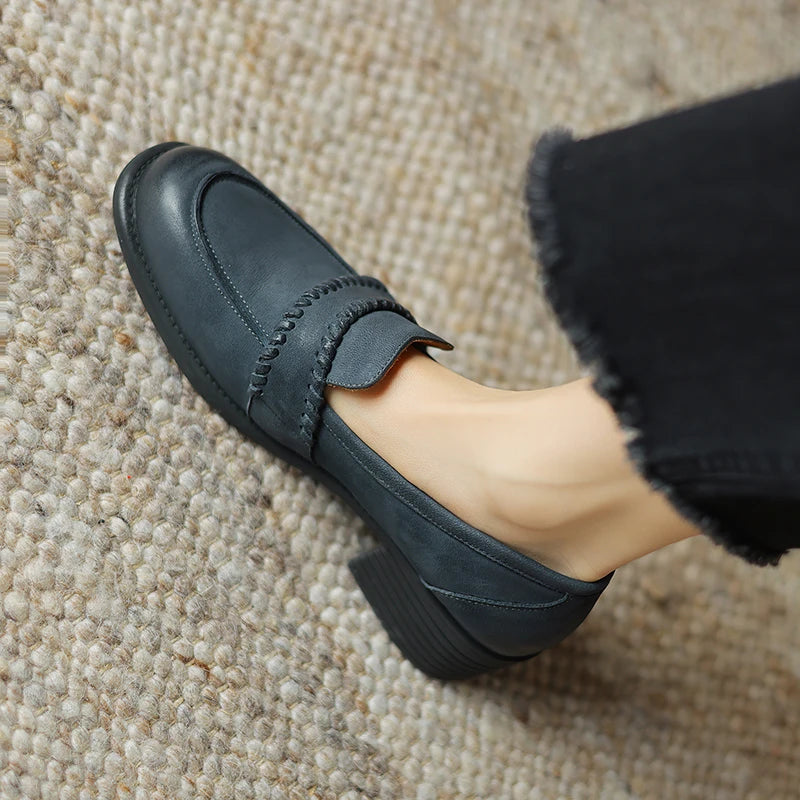 Round-Toe Loafer (Sailor)