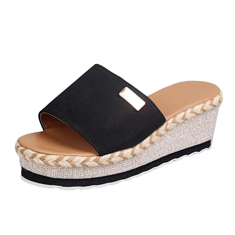 Round-Toe Wedge (Nerissa)