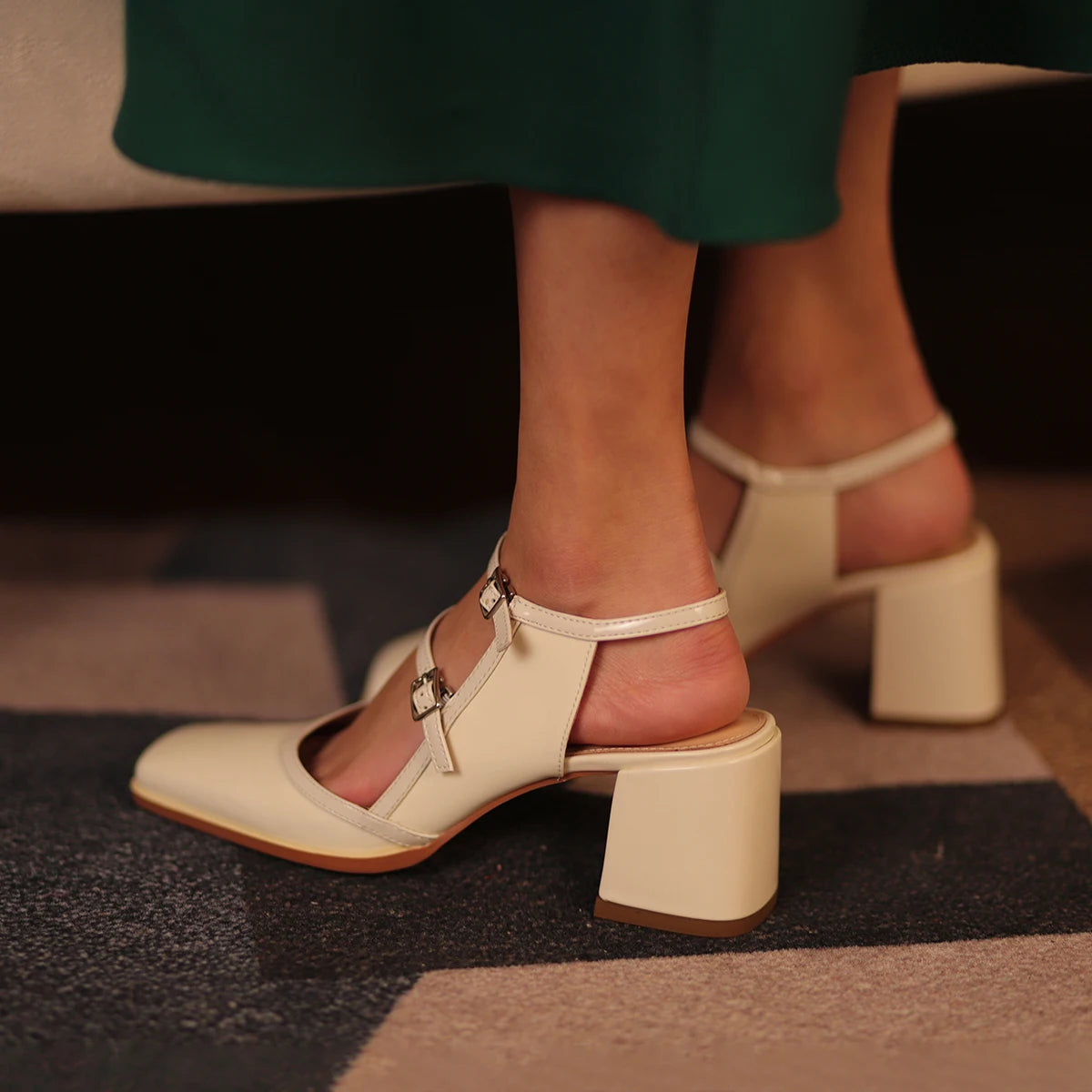 Square-Toe Block Heels (Eva)