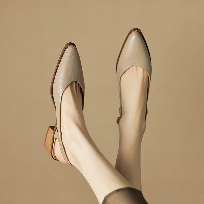 Pointed-Toe Sandal (Venus)