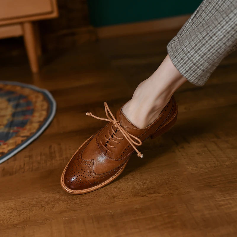 Round-Toe Lace-up (Oakley)