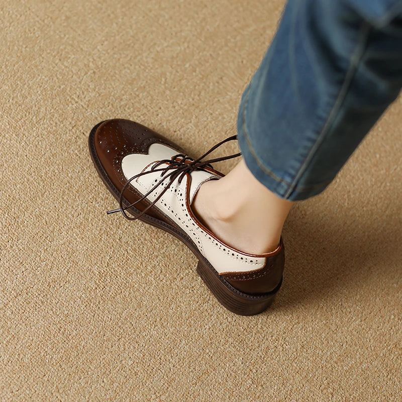 Round-Toe Lace-up (Olivia)