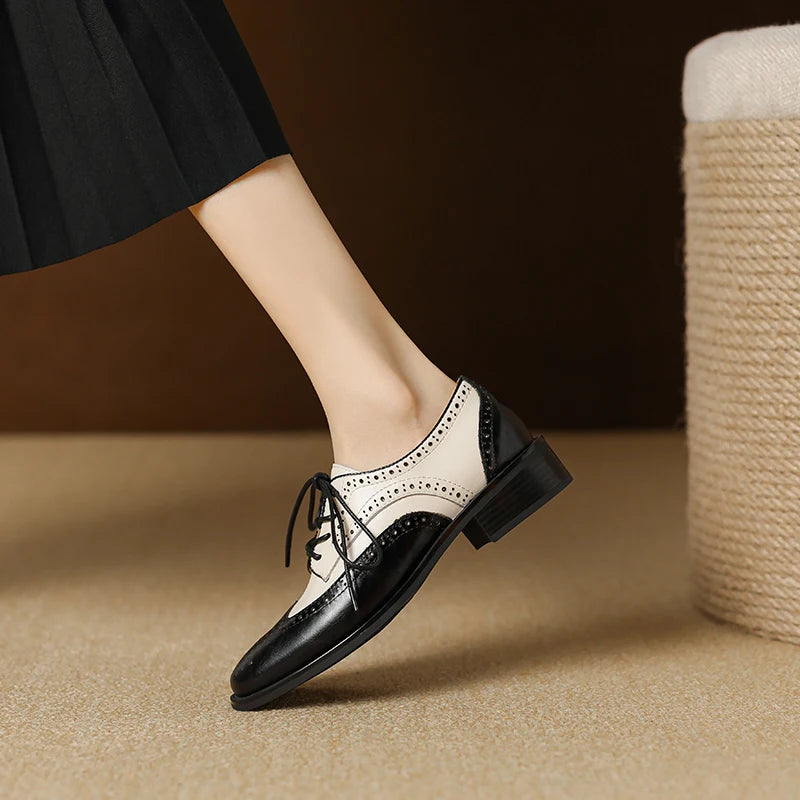 Round-Toe Lace-up (Olivia)