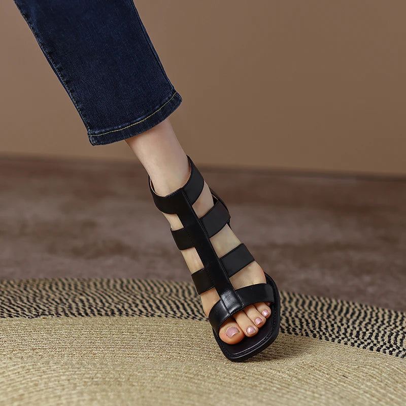 Square-Toe Heel (Tahlia)
