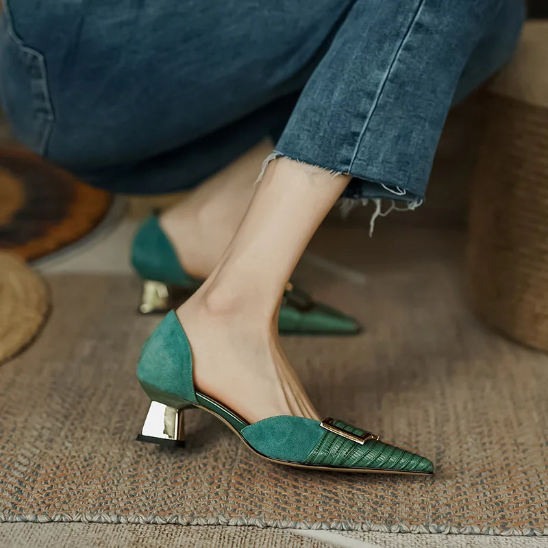 Pointed-Toe Heel (Teresa)