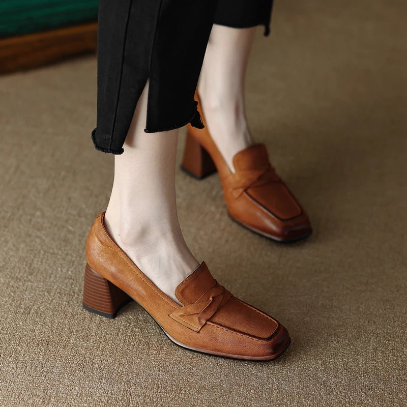 Square-Toe Heel (Keira)