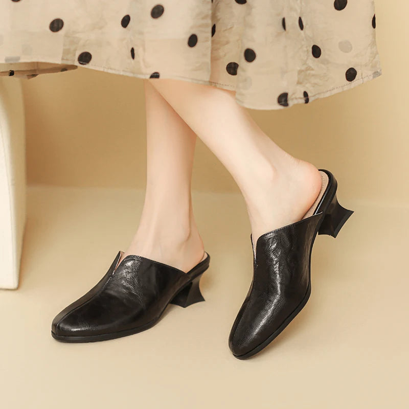 Round-Toe Mule (Aria)