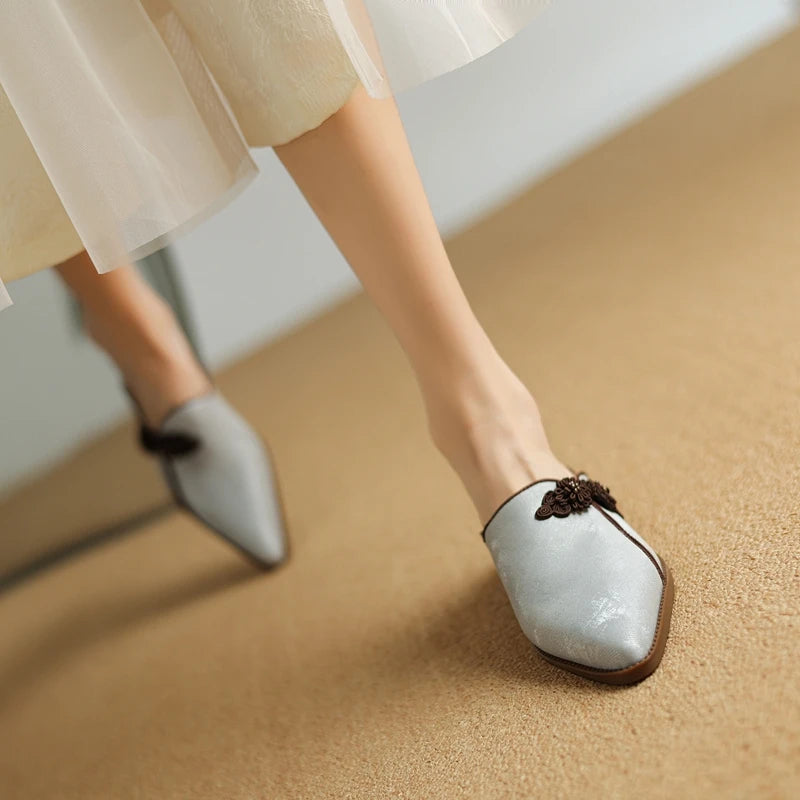 Pointed-Toe Mule (Fabiola)