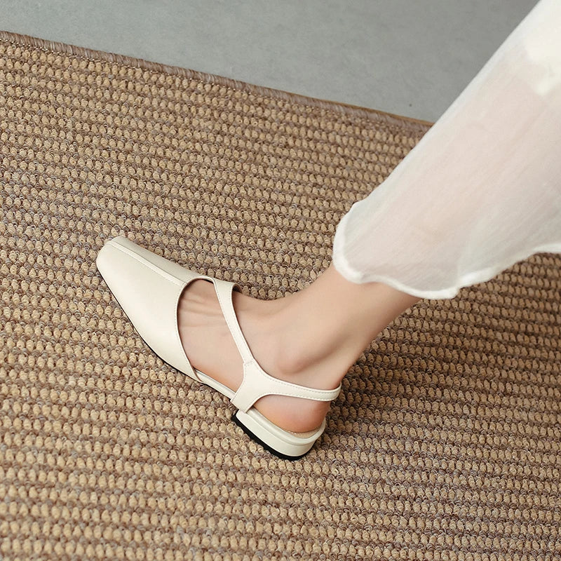 Square-Toe Sandal (Polly)
