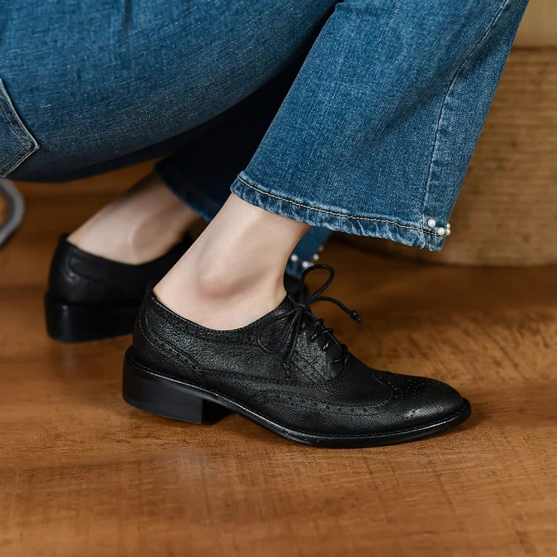 Round-Toe Lace-up (Oakley)