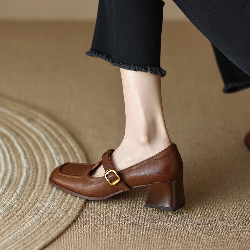 Square-Toe Mary-Jane (Olivea)