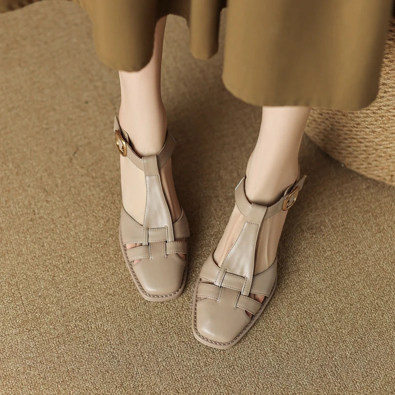 Square-Toe Heel (Opal)