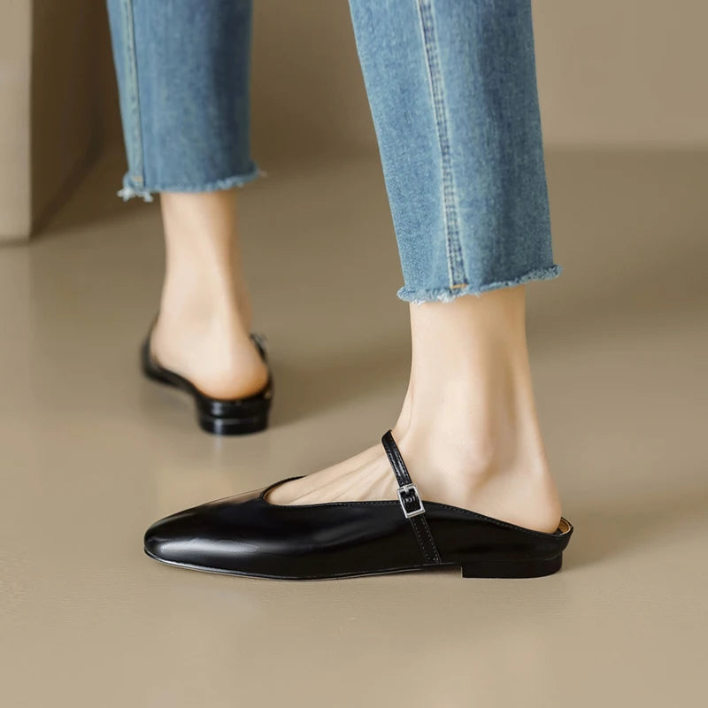 Round-Toe Mary-Jane (Gretchen)
