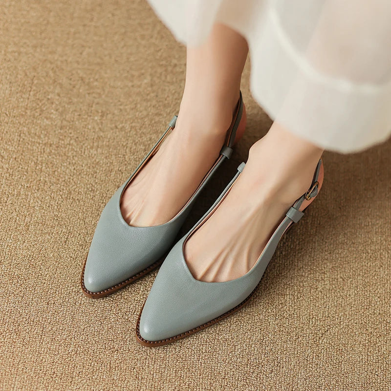 Pointed-Toe Sandal (Venus)