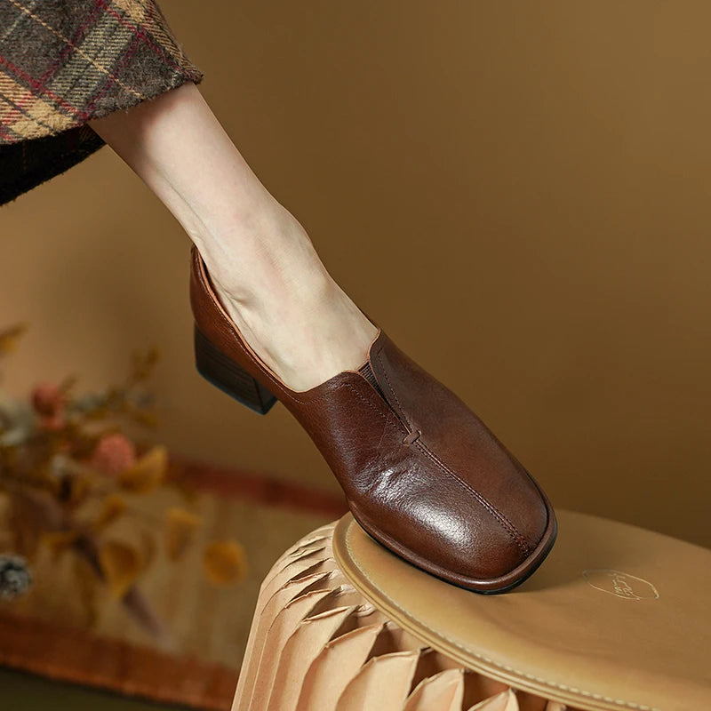 Round-Toe Loafer (Ofelia)