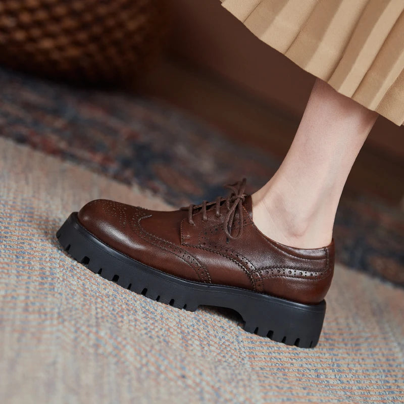 Round-Toe Lace-up (Marcie)
