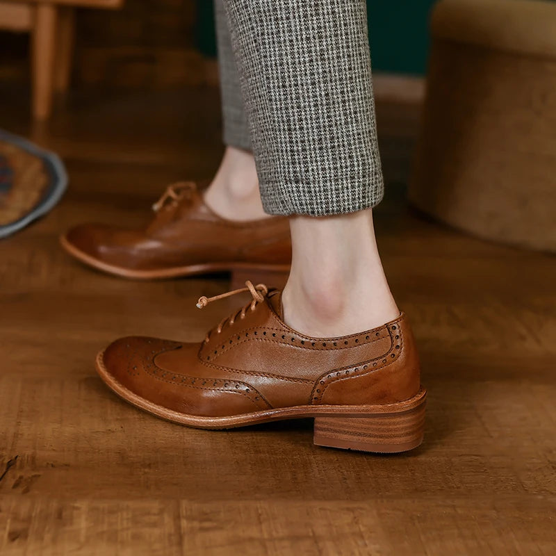 Round-Toe Lace-up (Oakley)