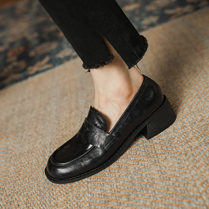 Round-Toe Loafer (Elsie)