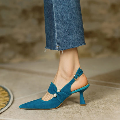Pointed-Toe Heel (Carmen)