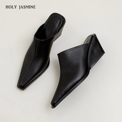 Pointed-Toe Mule (Jorja)