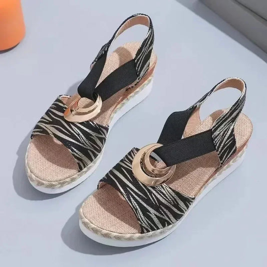 Round-Toe Wedge (Lyra)
