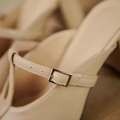 Pointed-Toe Heel (Geneva)
