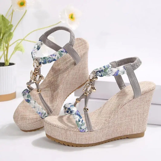 Round-Toe Wedge (Harriet)