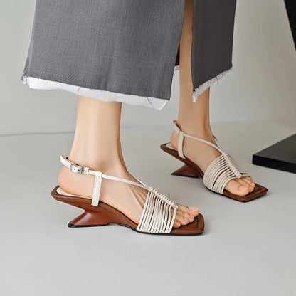 Square-Toe Heel (Mia)